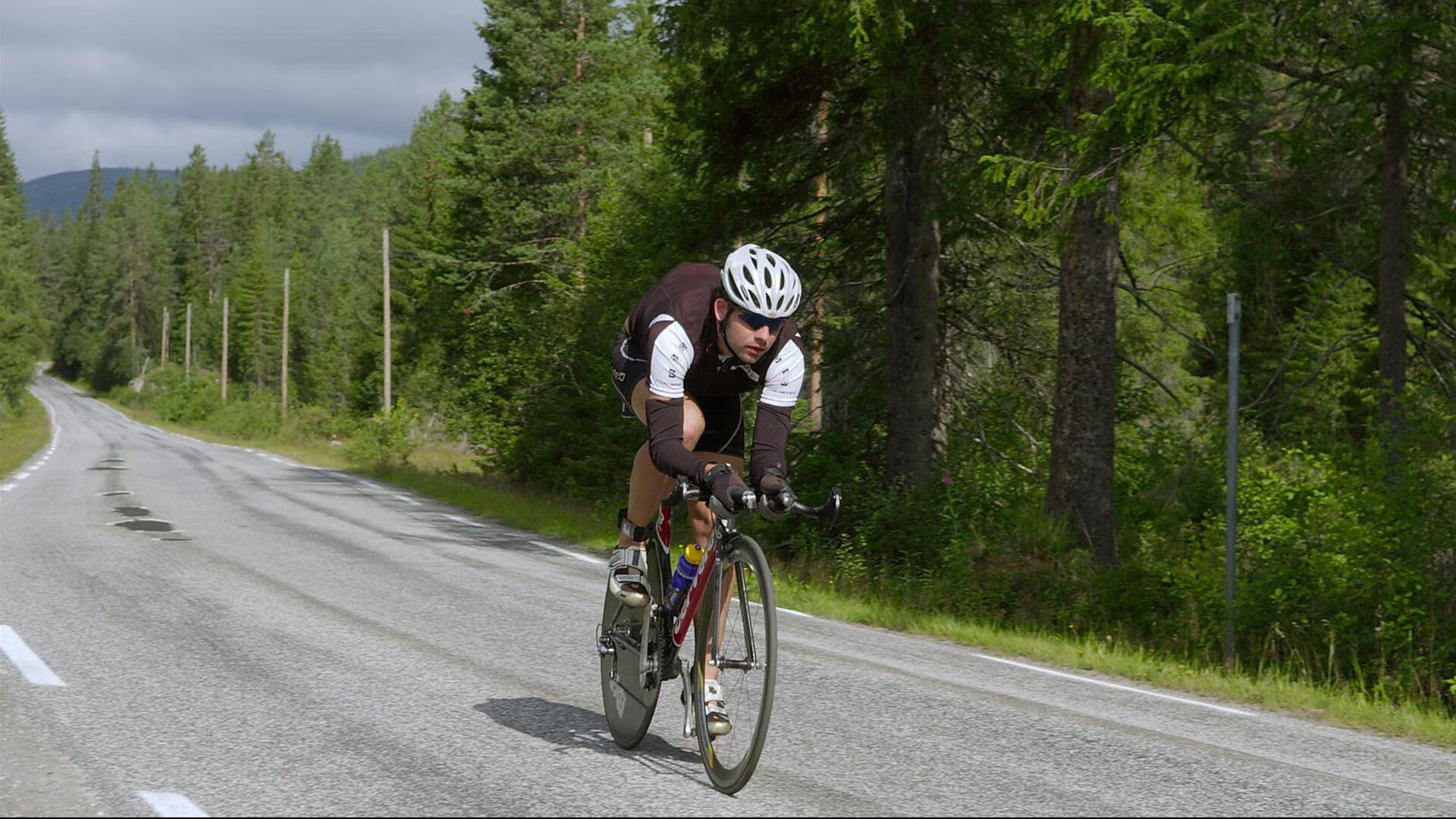 LOL赛事经典回顾视频播放量持续走高，2021年英雄联盟视频